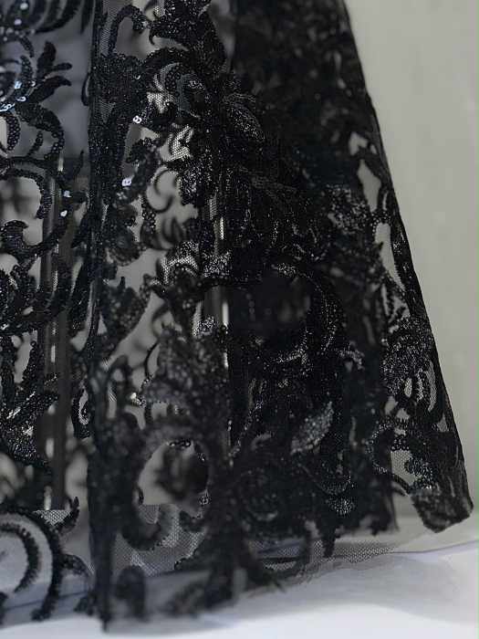 Платье "Дюран", макси, черноё, кружево с пайетками, объёмные рукава + комбинация