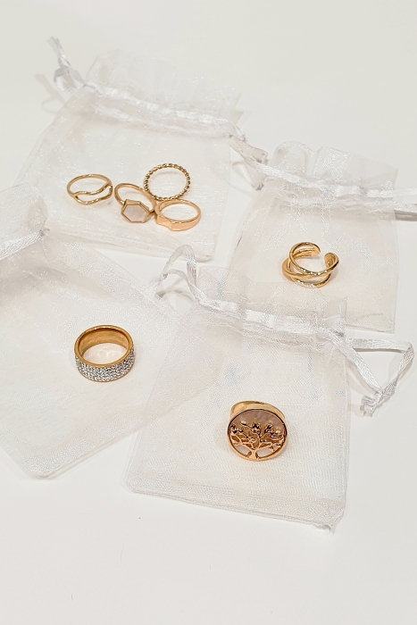 Кольцо (в ассортименте)