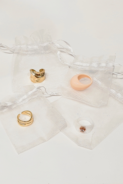 Кольцо (в ассортименте)