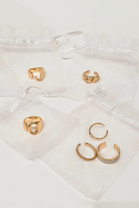 Кольцо (в ассортименте)