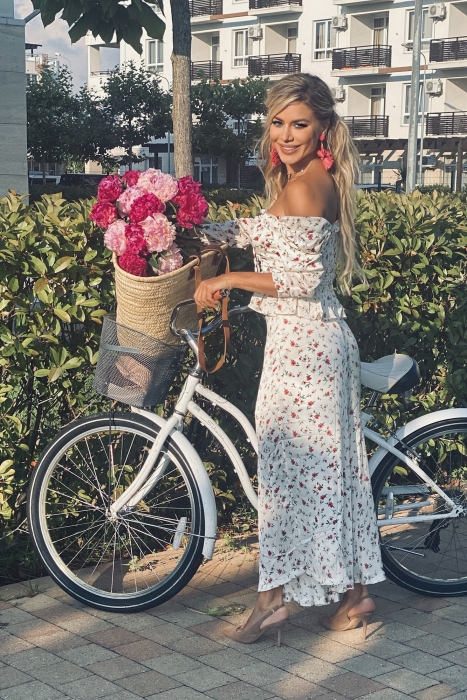 Костюм "Элана" молочный