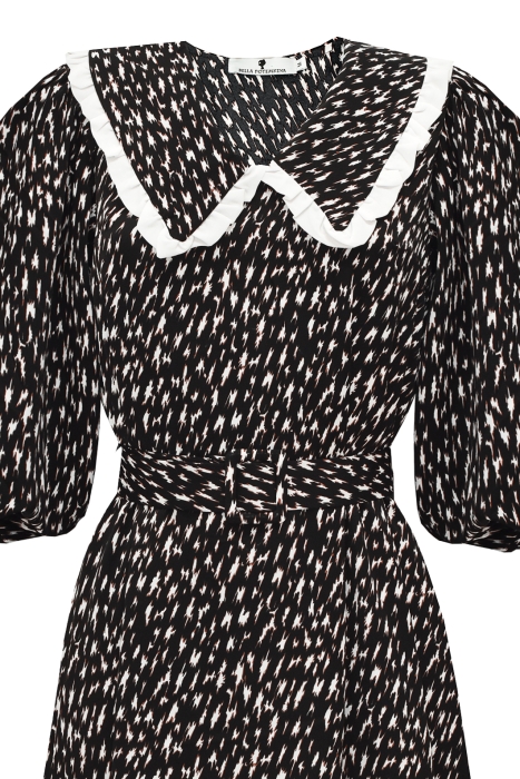 Платье "Рея" черное, белый принт, широкий воротник с белой каймой, миди