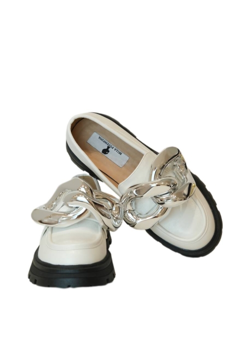 Лоферы "FW 23-24" белые, на черной платформе, крупная цепь