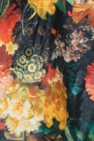 Жилет "Мейт" черный с цветами, эко-кожа