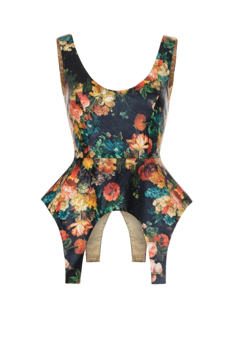 Жилет "Мейт" черный с цветами, эко-кожа