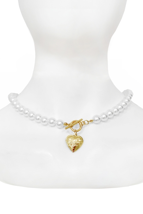 Чокер - колье из жемчуга, с золотистым сердечком