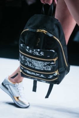 Рюкзак черный,белый принт