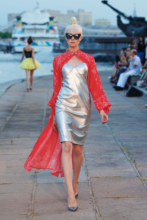 Кимоно "Дзен" красный, молочный принт