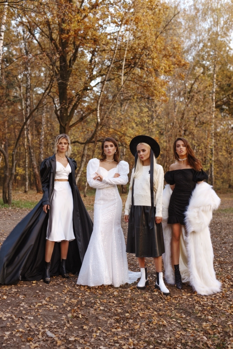 Юбка миди, черная, А-силуэта, эко-кожа (длина 76 см)