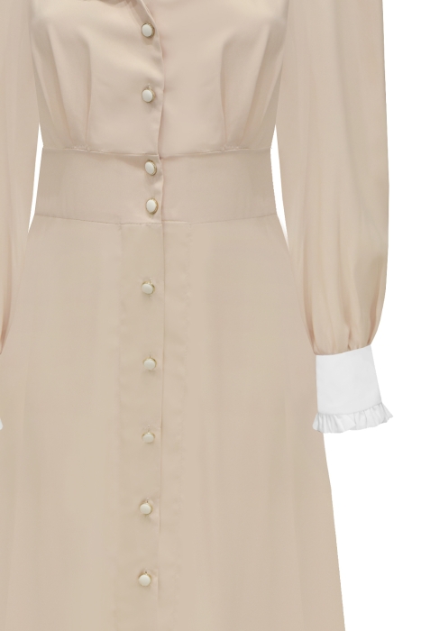 Платье "Брайна" нюдовое, белый воротник и манжеты, миди
