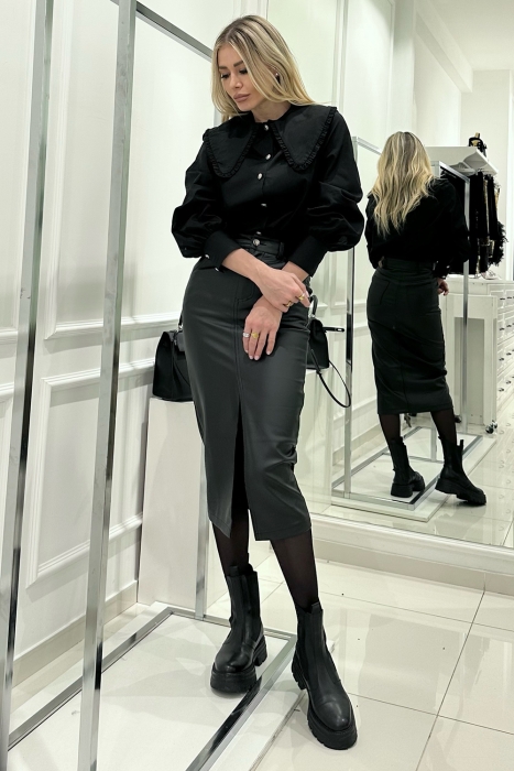 Блуза - рубашка "c широким воротником", черная