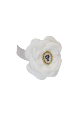 Брошь - чокер "Камелия" белая, с лого