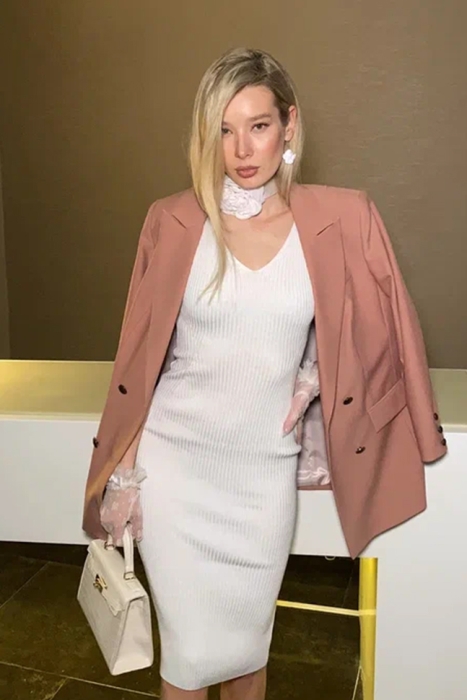 Платье "Эрин" белое, трикотаж, обтягивающее, миди