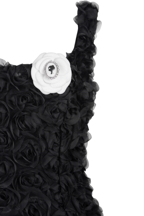 Платье-футляр "Жан-Монте" черное, по фигуре, коктейльное, шнуровка на спине, объемные розы, мини