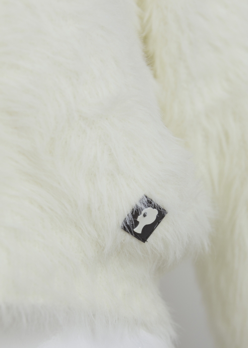 Свитер (кофта, джемпер) белый, с горловиной, ангора, пушистый