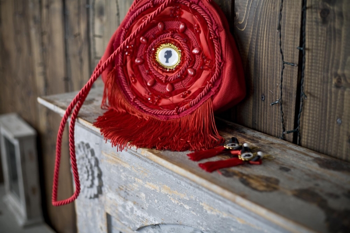 Ридикюль круглый красный  "Лого"