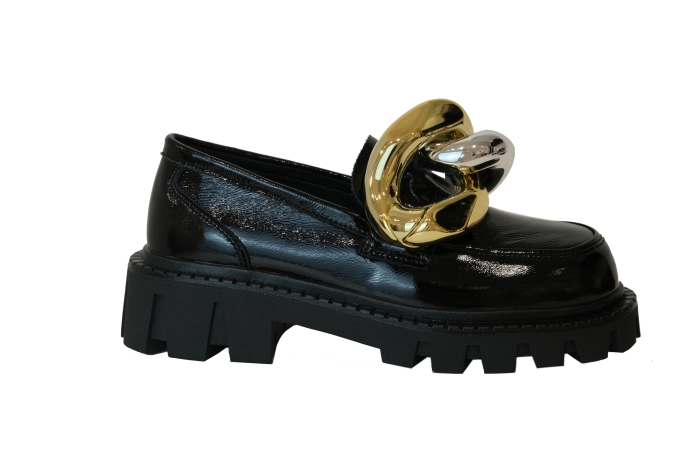 Лоферы "FW 23-24" черные, на платформе, ЛАК, крупная цепь