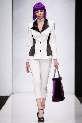 Костюм женский "Элейн" молочный, с бриджами