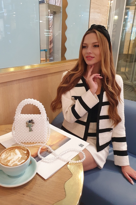 Костюм "Тиана" белый, черные вставки