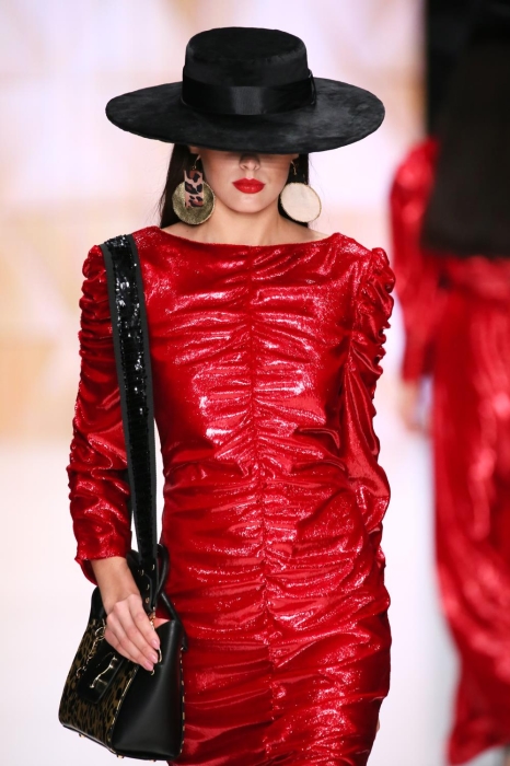 Платье "Терри" красное, бархат ламе