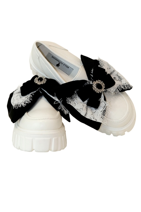 Лоферы "FW 23-24" белые, на белой платформе,  бант кружево со стразами