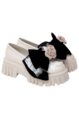 Лоферы "FW 23-24" бежевые, на платформе, эко-кожа, черный бант с розой