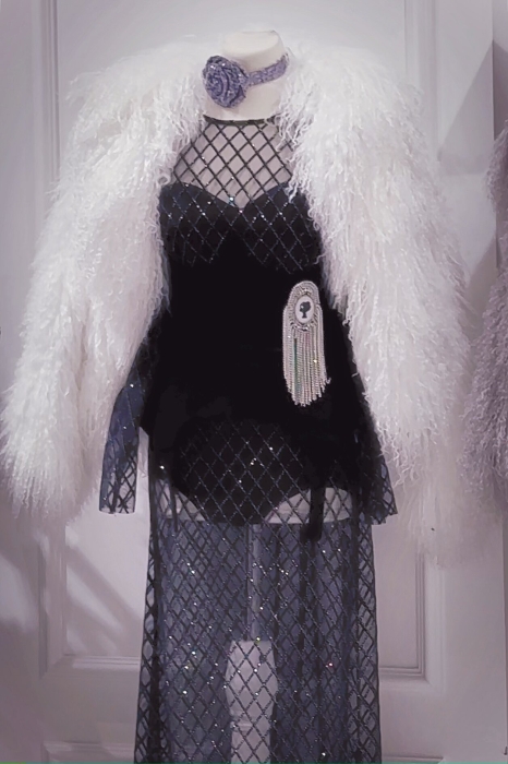 Шуба (полушубок) "Николет" белая, мех лама (натуральный), мини 60 см