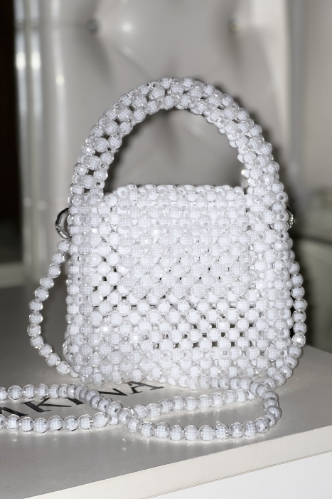 Сумка "Барокко" белая, с ЛОГО,из акриловых бусин, кутюр
