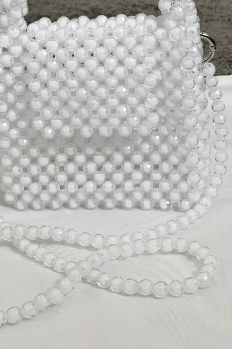 Сумка "Барокко" белая, с ЛОГО,из акриловых бусин, кутюр