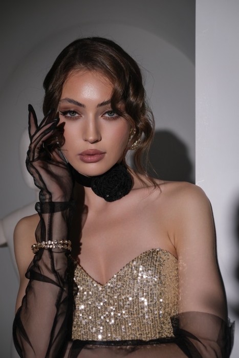 Брошь - чокер "Роза" черный, черные пайетки