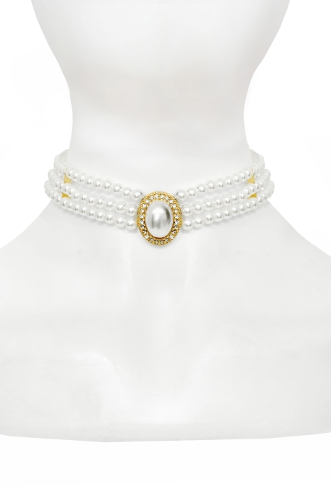 Чокер - колье жемчуг белый, 3 нити, с брошью в виде овала со стразами и жемчугом