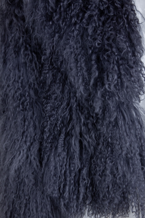 Шуба (полушубок) "Николет" графит, мех лама (натуральный), мини 60 см