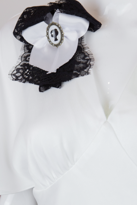 Платье "Лоренс" белое, атлас (шелк) макси, короткий рукав