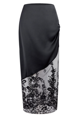 Юбка "Линерра" черная, миди, карандаш, ассиметричное кружево