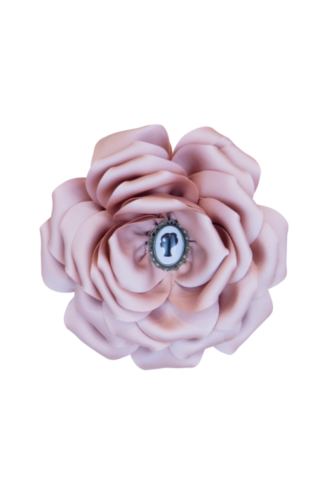 Брошь "Пион" пудровый, шелковый, лого