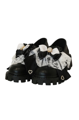 Лоферы "FW 23-24" черные, на платформе, бант кружево со стразами