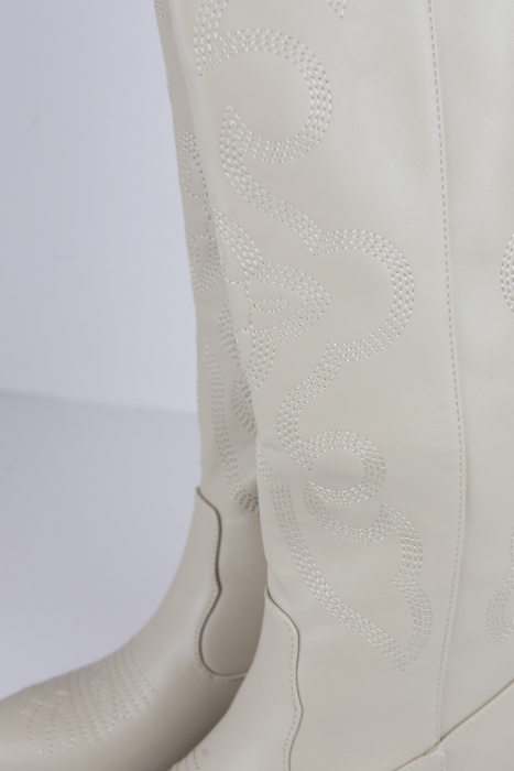 Сапоги "казаки" бежевые, еврозима, вышивка