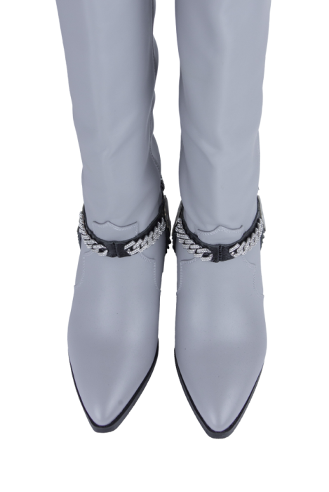 Сапоги "казаки" серые, эко-кожа, еврозима, с обвесом (портупея) и лого