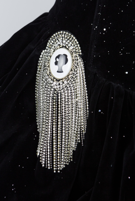 Платье-пачка "Альбан", мини, бархатное, чёрное, с крупными стразами